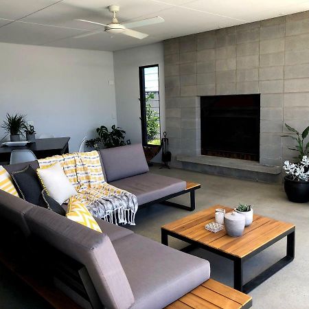 The Sinatra Holiday House - Couples Retreat Mulwala Dış mekan fotoğraf