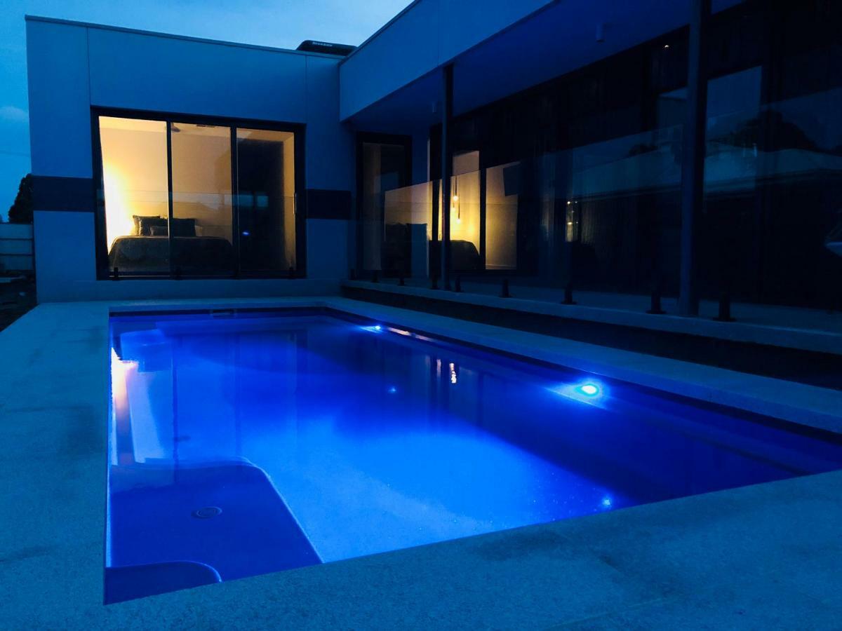 The Sinatra Holiday House - Couples Retreat Mulwala Dış mekan fotoğraf